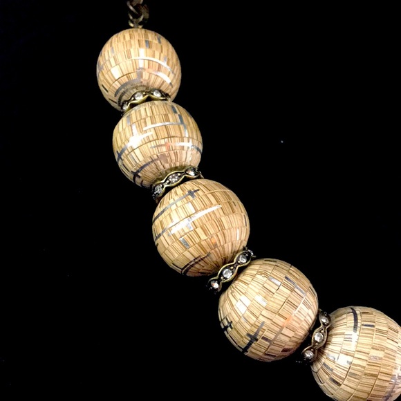 Fossil Cork Necklace - Picture 3 of 5